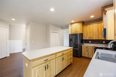 1059 July Court Moses Lake WA 98837