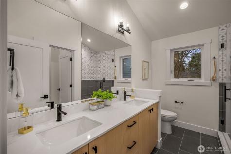 809 W Armour Street Seattle WA 98119