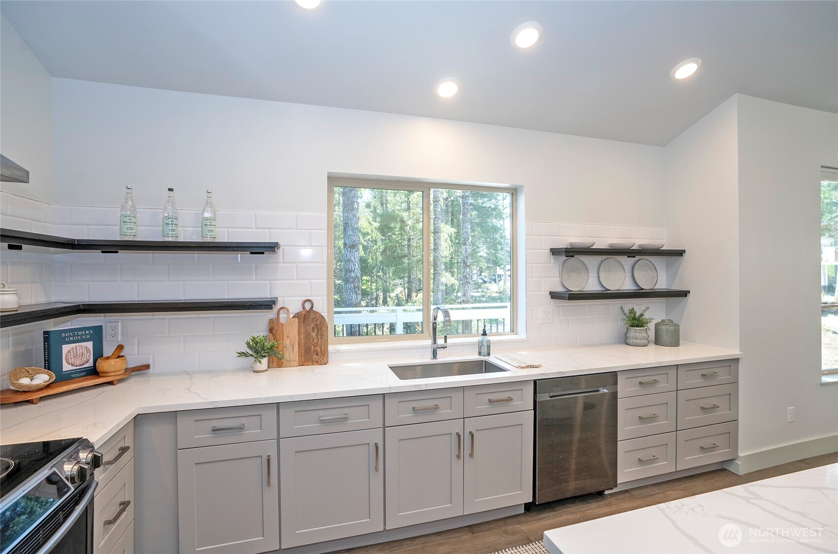 240 E Susan Lane Union WA 98592