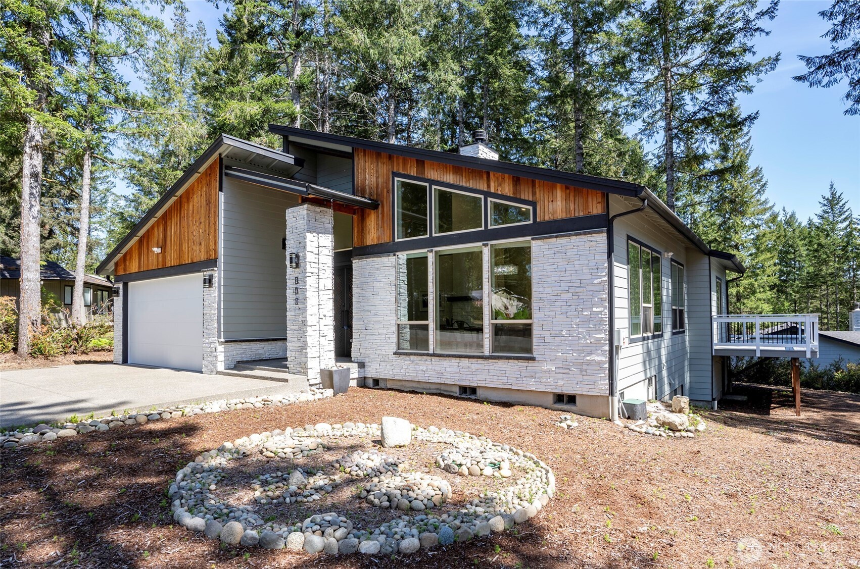 240 E Susan Lane Union WA 98592