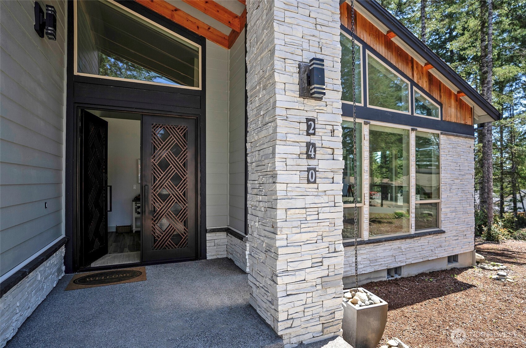 240 E Susan Lane Union WA 98592