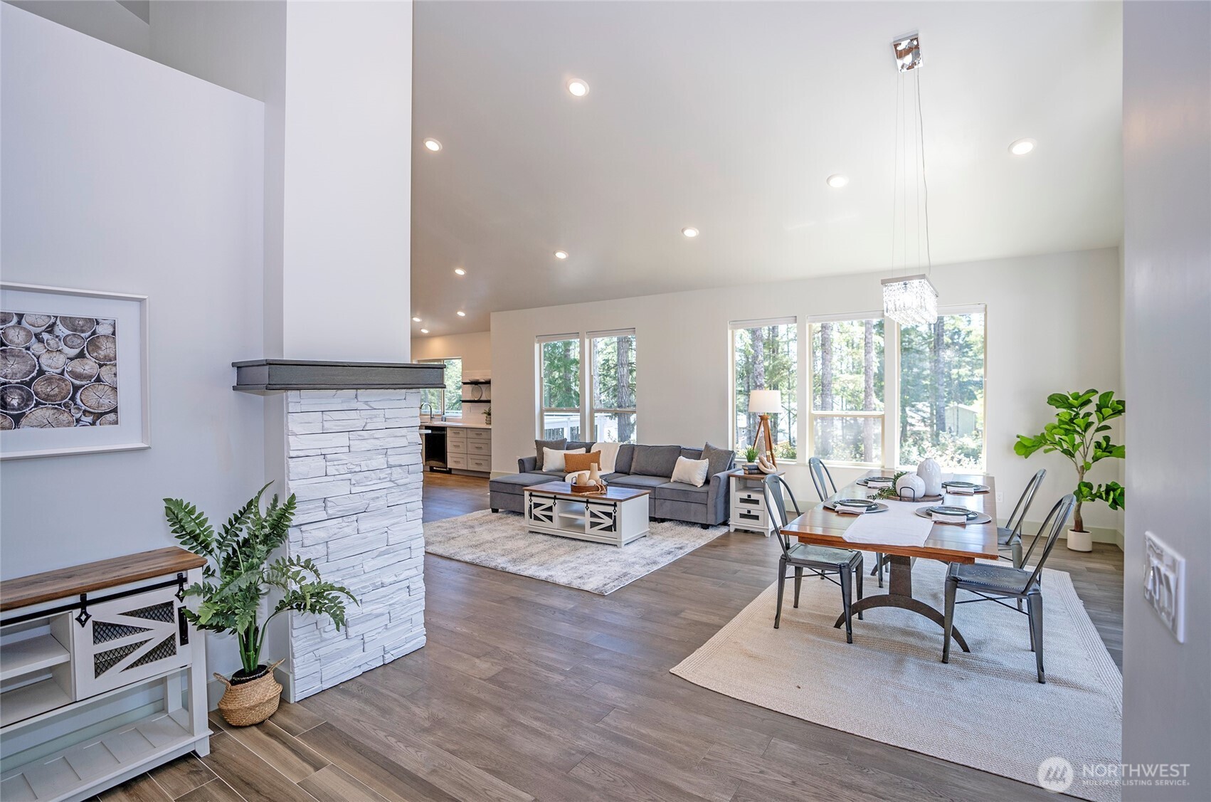 240 E Susan Lane Union WA 98592