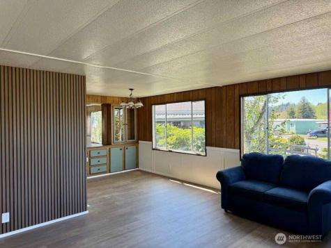 20 Meander Way Aberdeen WA 98520
