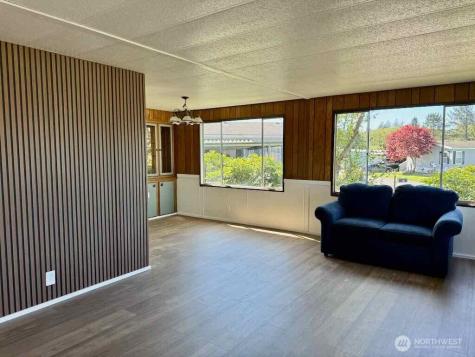 20 Meander Way Aberdeen WA 98520