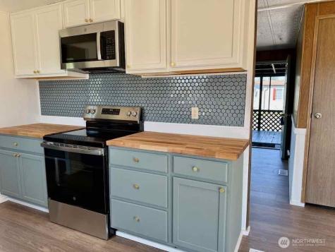 20 Meander Way Aberdeen WA 98520