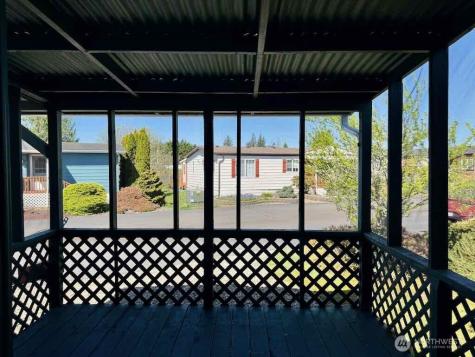 20 Meander Way Aberdeen WA 98520