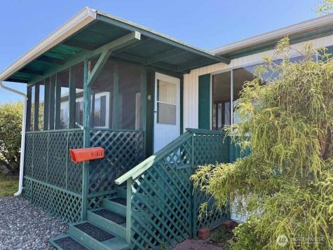 20 Meander Way Aberdeen WA 98520