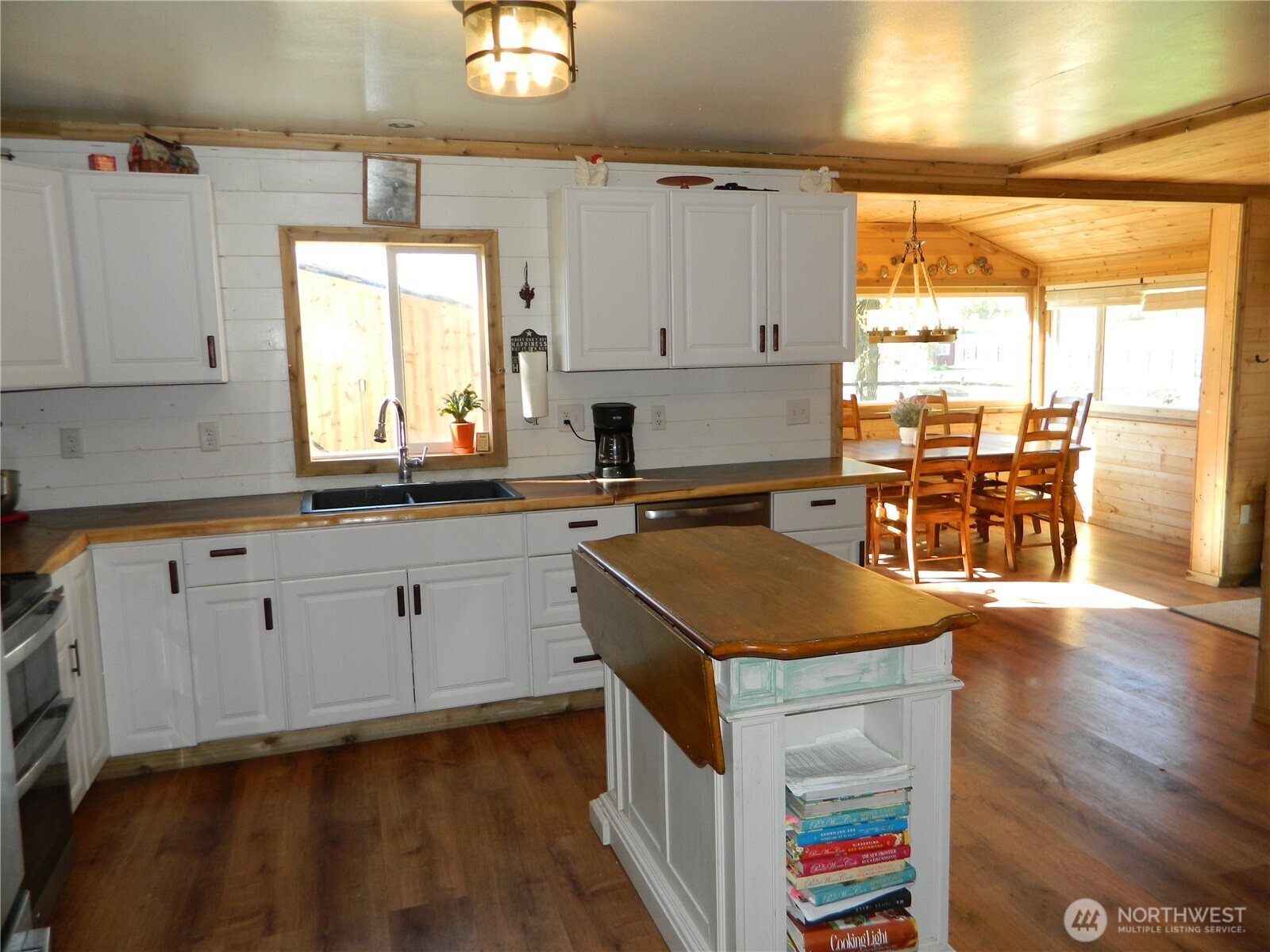 1650 Highway 7 Oroville WA 98844