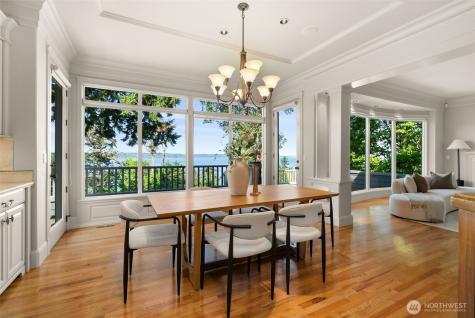 15889 25th Avenue SW Burien WA 98166