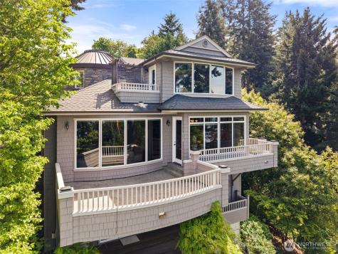 15889 25th Avenue SW Burien WA 98166