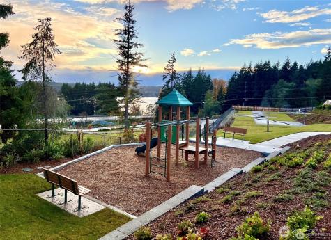 2037 NE Norseman Way Poulsbo WA 98370