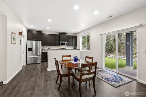 6513 Summerwood Drive E Puyallup WA 98373
