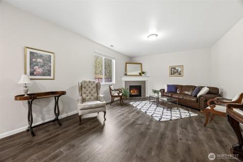 6513 Summerwood Drive E Puyallup WA 98373