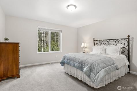6513 Summerwood Drive E Puyallup WA 98373