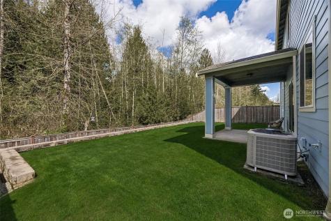 6513 Summerwood Drive E Puyallup WA 98373