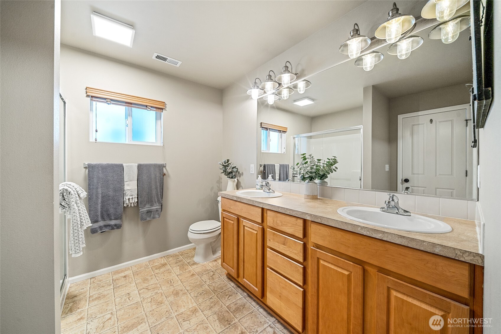 4417 5th Avenue NW Olympia WA 98502