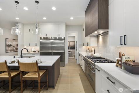 1063 164th Place NE Bellevue WA 98008