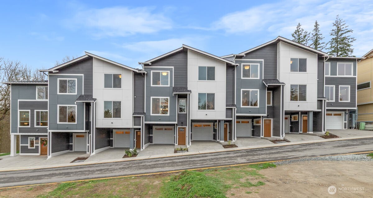 16823 Alder Way Lynnwood WA 98037