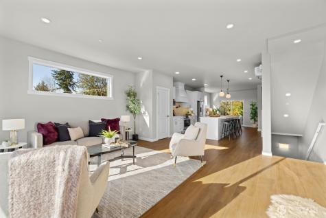 16823 Alder Way Lynnwood WA 98037