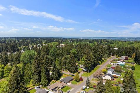 11504 92nd Avenue E Puyallup WA 98373