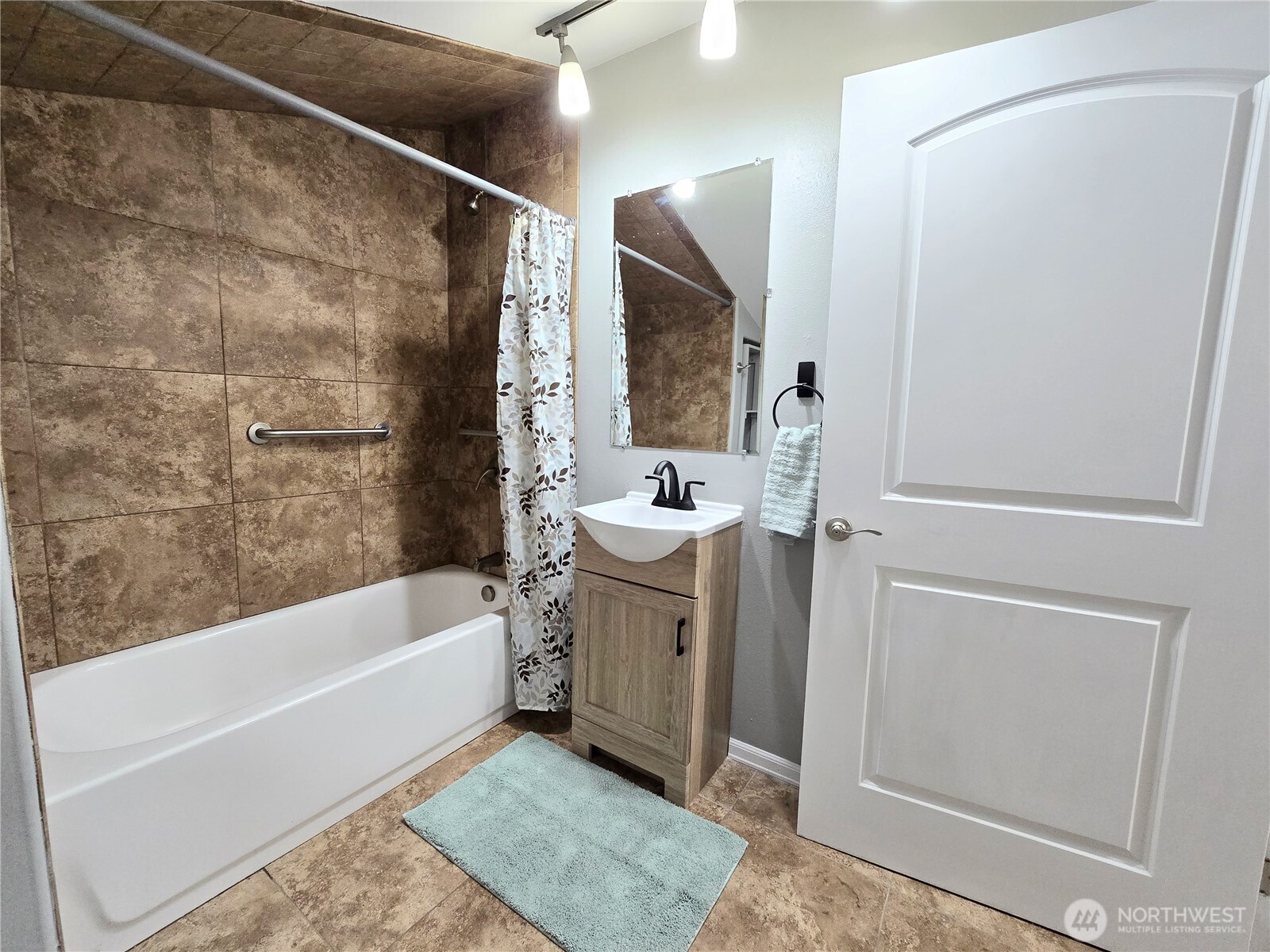 1407 Laurel Street Hoquiam WA 98550