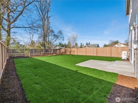 713 129th Street E Tacoma WA 98445