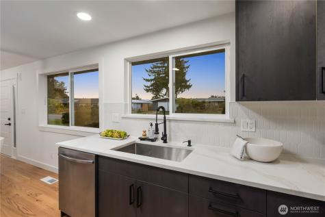 16802 NE 6th Place Bellevue WA 98008