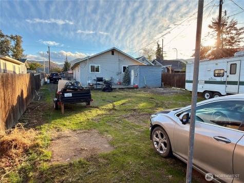 812 Ferry Street Wenatchee WA 98801