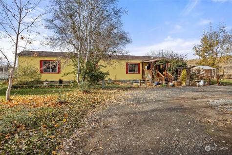 2402 S 81st Avenue Yakima WA 98903