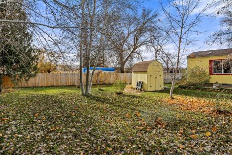 2402 S 81st Avenue Yakima WA 98903