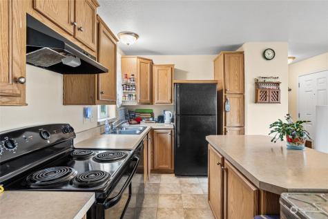 2402 S 81st Avenue Yakima WA 98903
