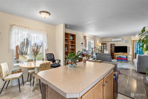 2402 S 81st Avenue Yakima WA 98903