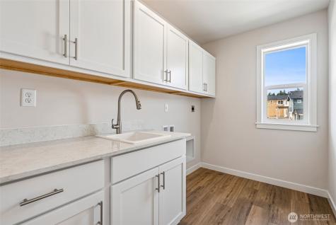 2055 NE Norseman Way Poulsbo WA 98370