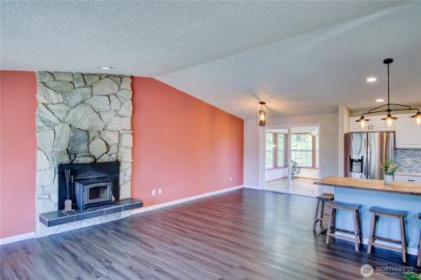 1120 SW 8th Avenue Oak Harbor WA 98277