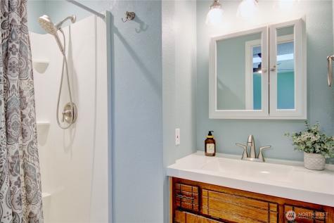 1120 SW 8th Avenue Oak Harbor WA 98277