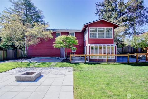 1120 SW 8th Avenue Oak Harbor WA 98277