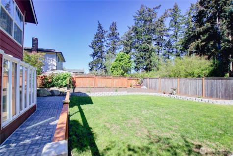 1120 SW 8th Avenue Oak Harbor WA 98277
