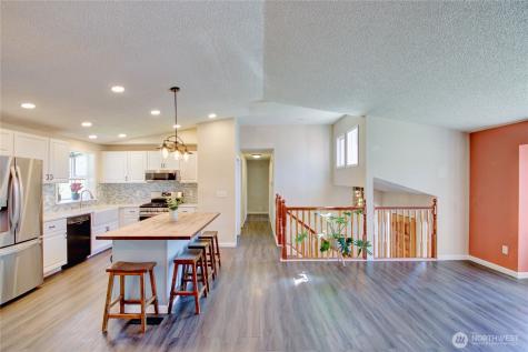 1120 SW 8th Avenue Oak Harbor WA 98277