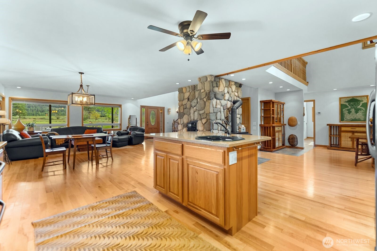 19 Mariposa Lane Winthrop WA 98862