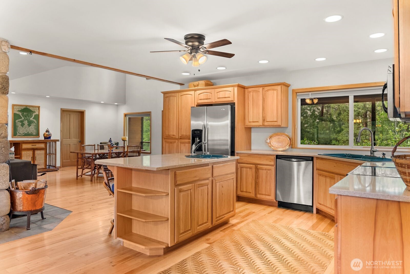 19 Mariposa Lane Winthrop WA 98862