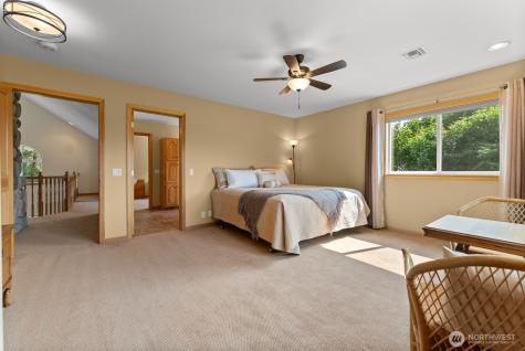 19 Mariposa Lane Winthrop WA 98862