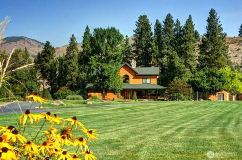 19 Mariposa Lane Winthrop WA 98862