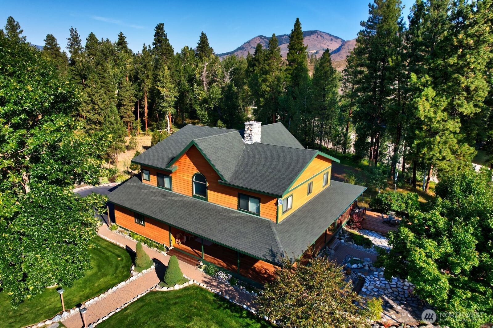 19 Mariposa Lane Winthrop WA 98862
