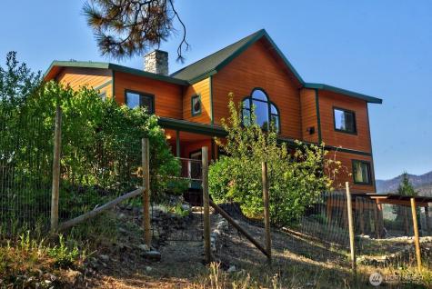 19 Mariposa Lane Winthrop WA 98862