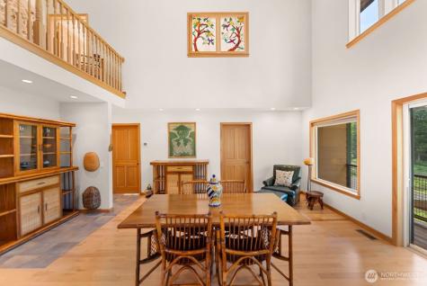 19 Mariposa Lane Winthrop WA 98862