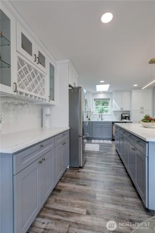13528 95th Avenue NE Kirkland WA 98034