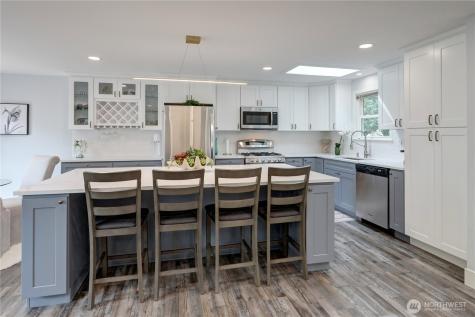 13528 95th Avenue NE Kirkland WA 98034