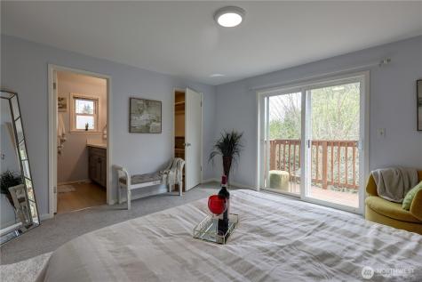 13528 95th Avenue NE Kirkland WA 98034