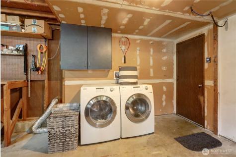 13528 95th Avenue NE Kirkland WA 98034