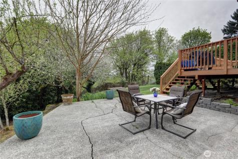 13528 95th Avenue NE Kirkland WA 98034